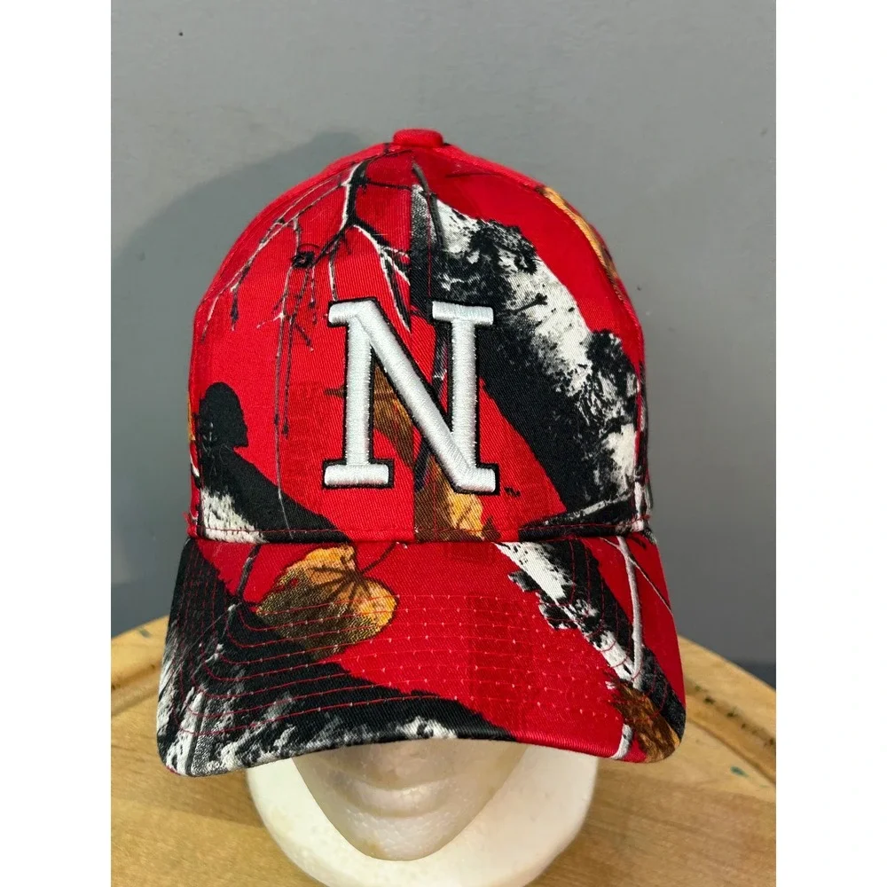 Nebraska Cornhuskers Hat Mens M/L Red  Camo Z-Fit‎ Stretch Baseball Cap